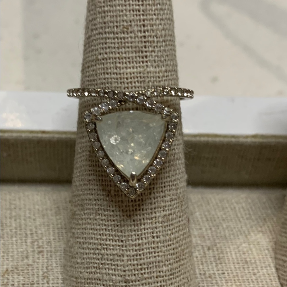 Gorgeous ring